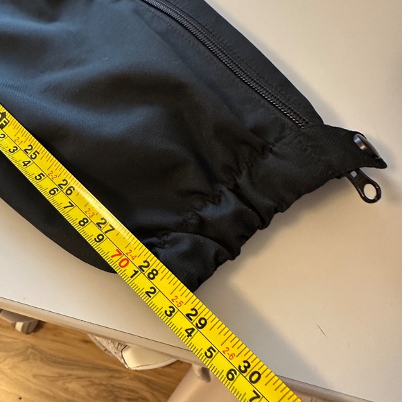 Craft Women's Full Side Zip Jogger Style Track Pants | Size Small - Picture 9 of 9